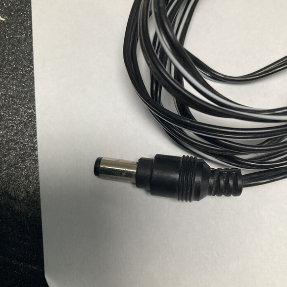 DVE AC/DC Adapter Charger DV-1230 Input 117v Charger Power 12v Output 300ma 6w - Picture 3 of 6